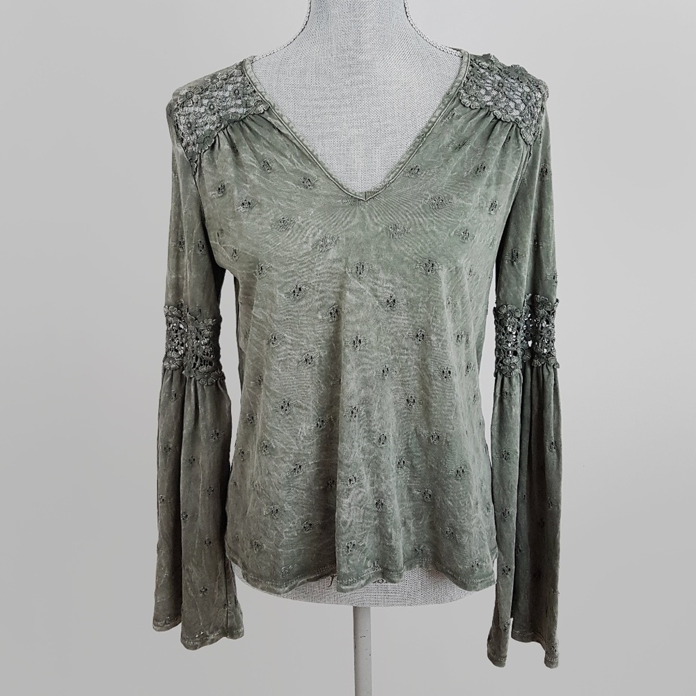 Anthropologie Eri + Ali Bell Sleeve Crochet Top XS